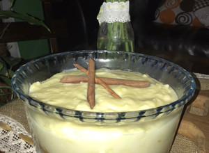 Una foto de Postre con Crema de Vainilla súper rica!!!