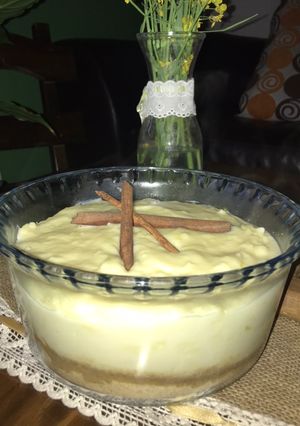 Una foto de Postre con Crema de Vainilla súper rica!!!