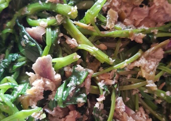 Ini dia! Cara  membuat Urab Kangkung Bumbu Mentah yang lezat