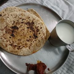 A picture of Paneer paratha.