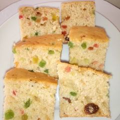 Eggless vanilla tutti frutti cake A picture of Eggless vanilla tutti frutti cake.