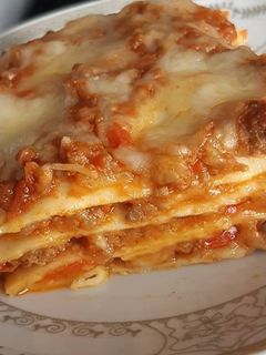 صورة لوصفة وجبة عشاء اليوم لازانيا باللحم المفروم سهلة 😋