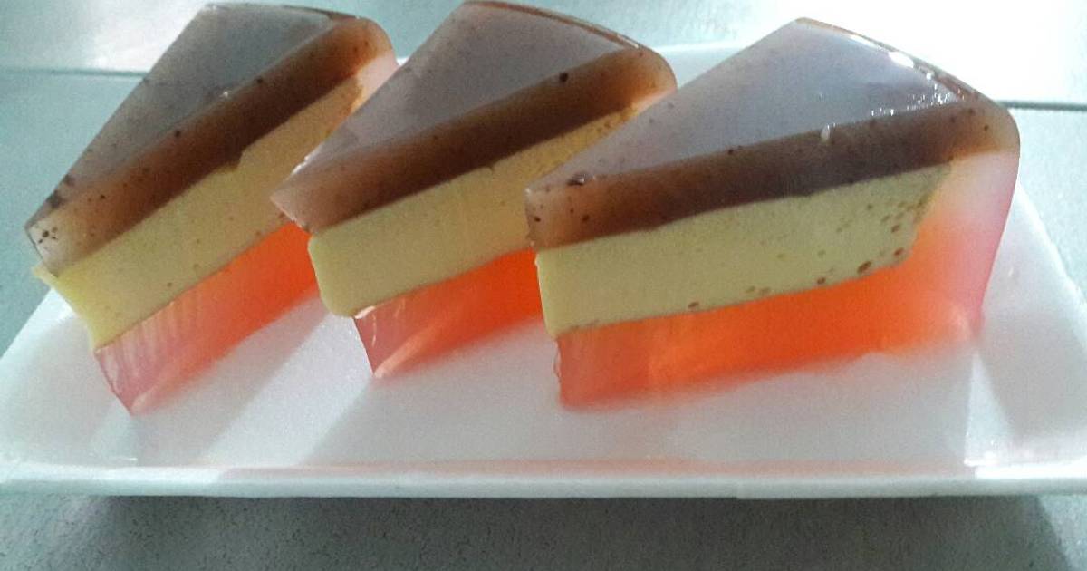 Thời gian làm bánh flan đông sương cần bao lâu và cách làm để bánh flan không bị vón cục là gì?