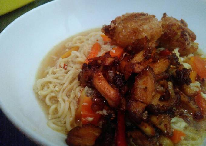 Mie Sop Ayam Kering Pedas