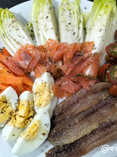 Una foto de Poke bowl con ahumados