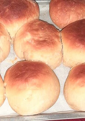 A picture of Dinner rolls.