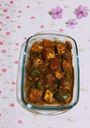 A picture of Paneer Tikka Masala.