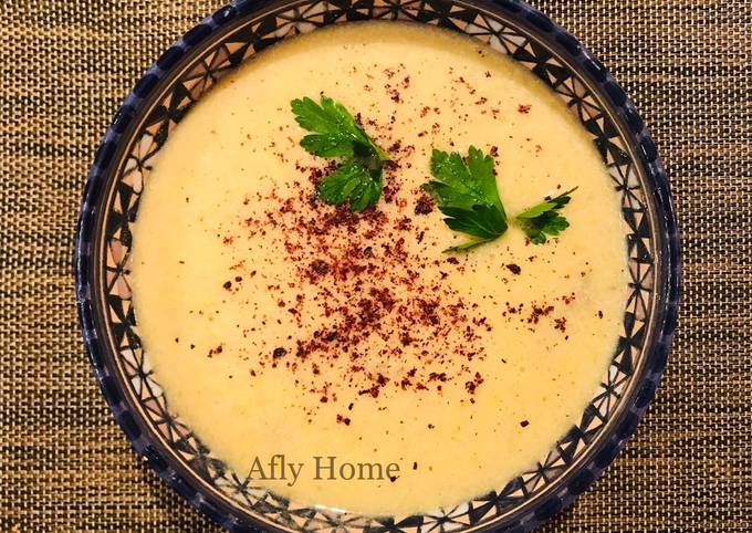 Soupe de légumes à la chayote