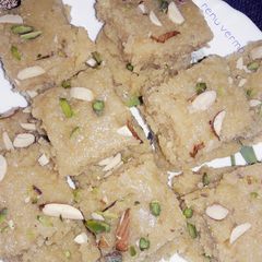 A picture of Mawa nariyal ki barfi.