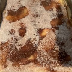A picture of Cinnamon cheesecake bars.