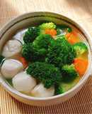 Canh Bông Cải Xanh Nấu Viên Chay