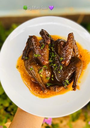 Hình của món Bồ câu roti nước dừa.