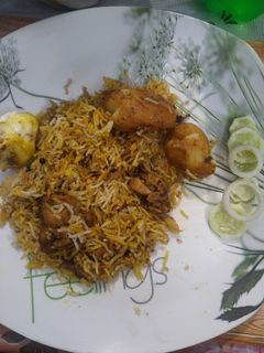 চিকেন বিরিয়ানী (chicken biriyani recipe in bengali) রেসিপির প্রধান ছবি