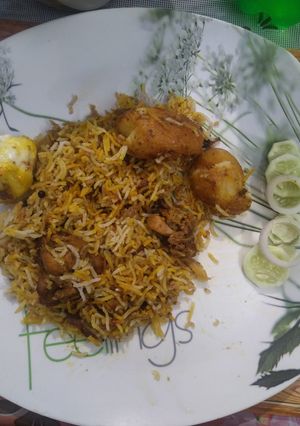চিকেন বিরিয়ানী (chicken biriyani recipe in bengali) রেসিপির প্রধান ছবি