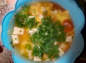 Hình của món Canh cà chua trứng đậu phụ.