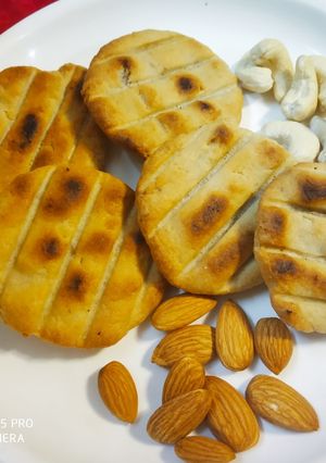 A picture of Baked Cashew,Almond Poori.