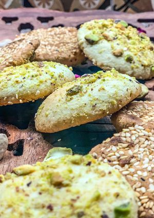 A picture of Barazek (Pistachios and sesame cookies).