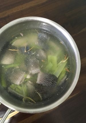 芥菜梗虱目魚皮湯 的食譜成品照片