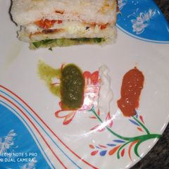 A picture of Club tricolour veggie box.
