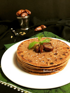 A picture of Dates Paratha.