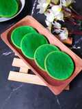 Kanom Krok Bai Toey|Thai pandan pancake