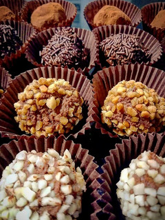 Una foto de Bombones de boniato y chocolate