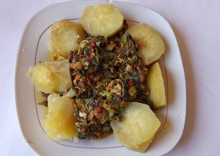Sweet potatoes with dry fish sauce