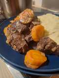 Joue de boeuf, carotte et cornichon