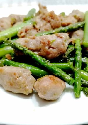 Foto di Spadellata di Salsiccia ed asparagi