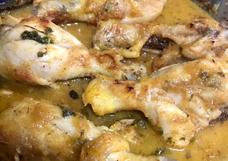 Patas de pollo con una salsa súper rica