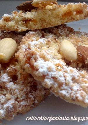 Foto di Biscotto crumble senza uovo con confettura di albicocche - senza glutine