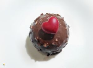 Foto di Magic Ball (base sablè, cocco, lamponi)