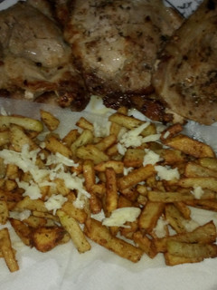 Una foto de Filetes de lomo y patatas