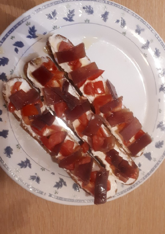 Una foto de Tosta de mojama
