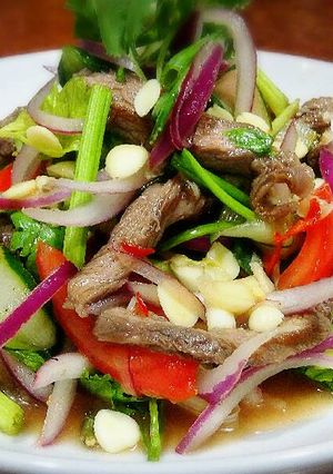 Foto resep Thai Beef Salad / salad Daging Sapi #KitaBerbagi
