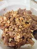หมูกระเทียมพริกไทย