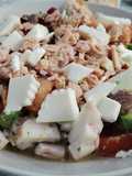 Ensalada de tomate, queso y potón