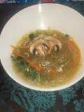 Sopa de fideos cantonesa