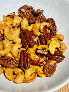 A picture of Salt & Chilli Roasted Nuts 🌶.