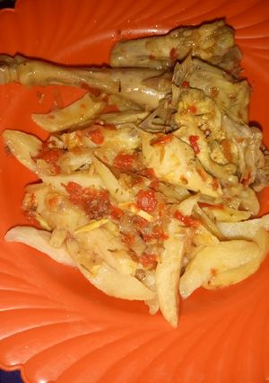 A picture of Fried Potatoes with Chicken PepperSoup.