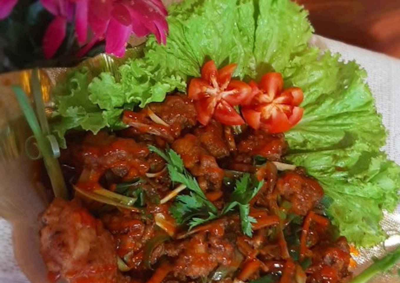 Ayam goreng dengan bumbu ringan