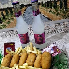 A picture of Chicken alakive.