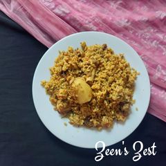 A picture of Hyderabadi Lamb Tahari with Matta Rice.