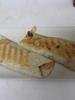 Una foto de Tacos de congrio con verduras al horno