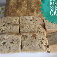 รูปของ Raisin banana steam cake (bolu pisang kismis kukus)