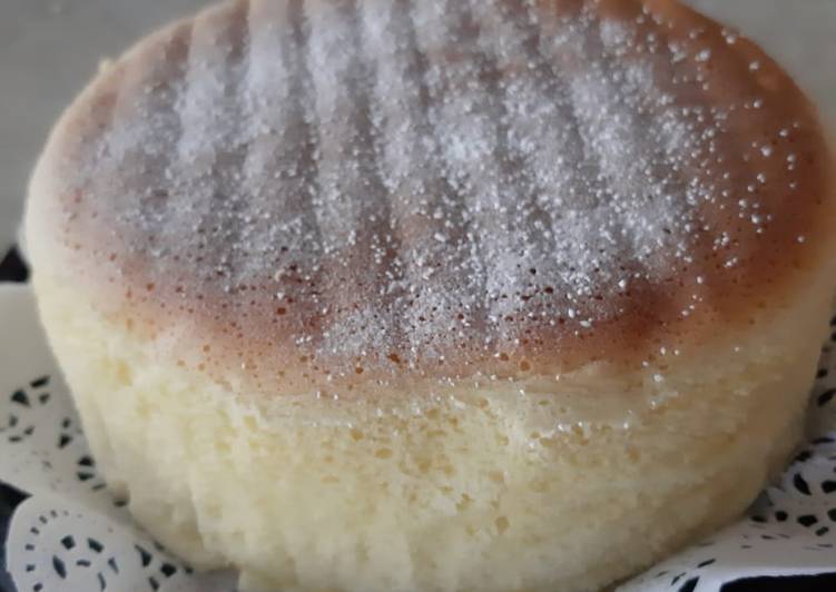 Japanese Jiggly Cheese Cake