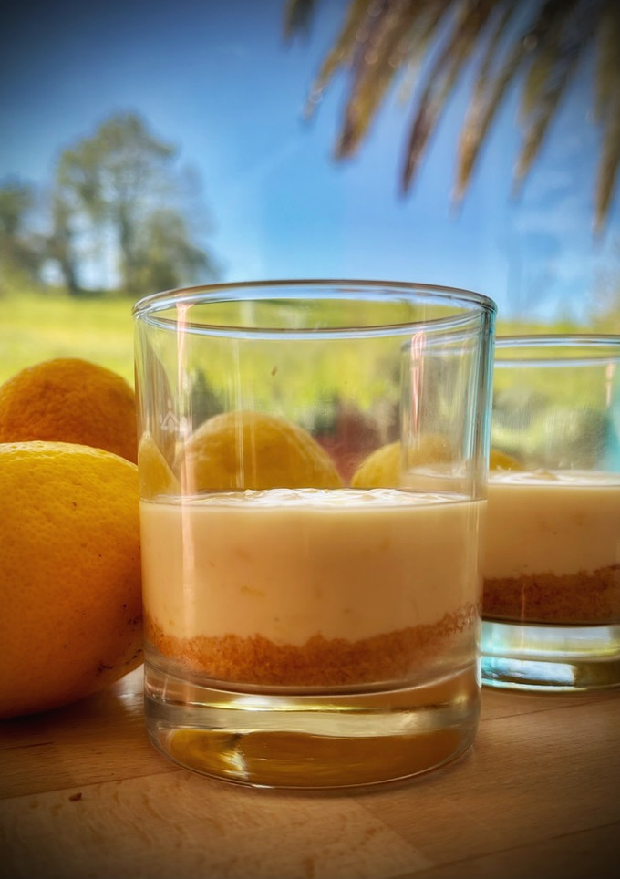 Una foto de Mousse de limón en vasito