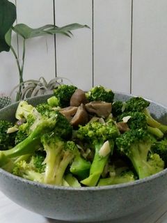 Foto resep Cah Brokoli Jamur