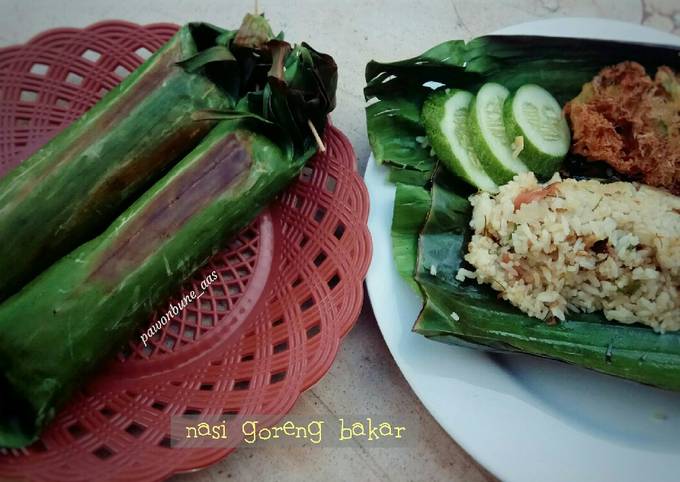 Nasi Goreng Bakar (isi ayam)