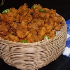 A picture of Chicken pakora bites.